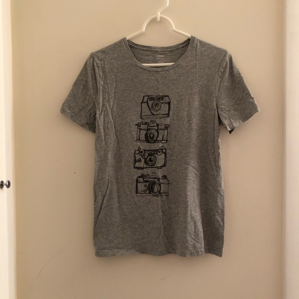 Camera tee